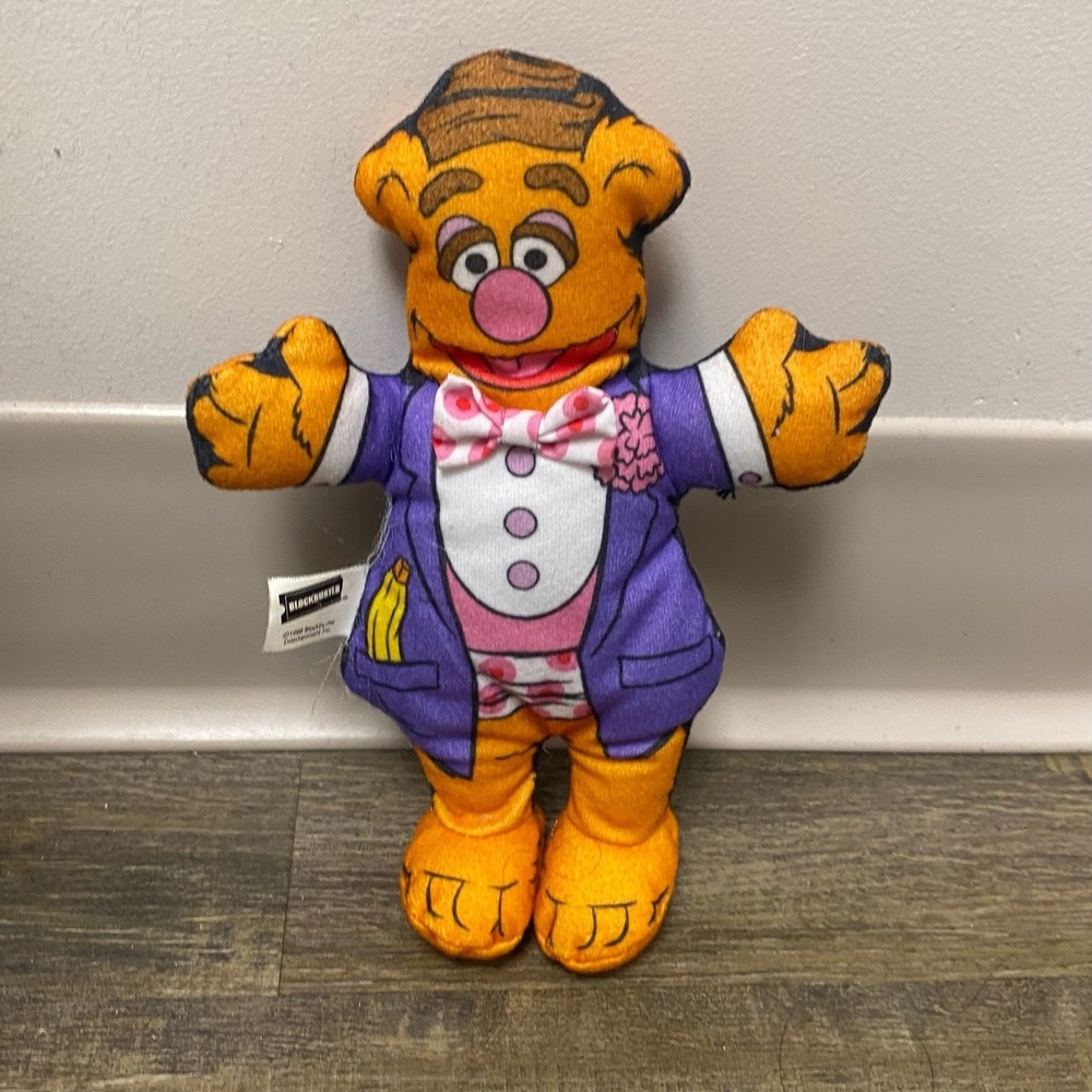 Vintage 1998 Blockbuster The Muppets Fozzie Bear Suit 8" Plush Doll Please Read